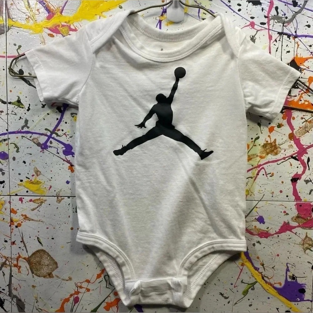 Jordan Onesie 3/6M White/Black